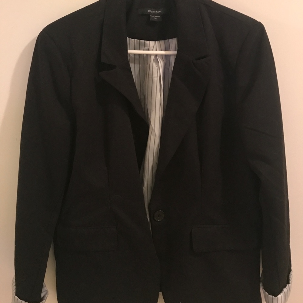 Women's XL Paper Tree Black Blazer